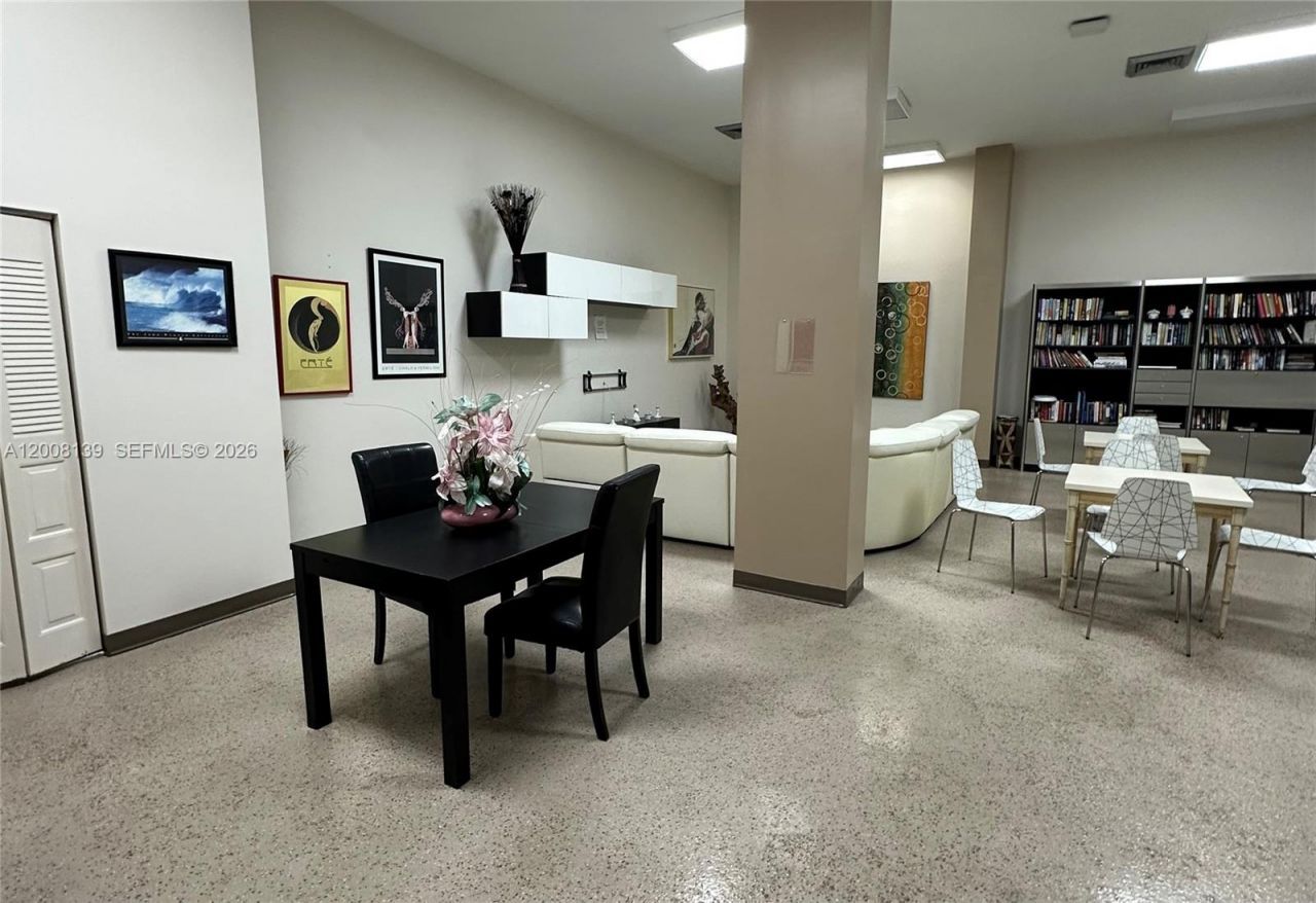 301 174th St , Unit 2020, Sunny Isles Beach, FL 33160 Photo