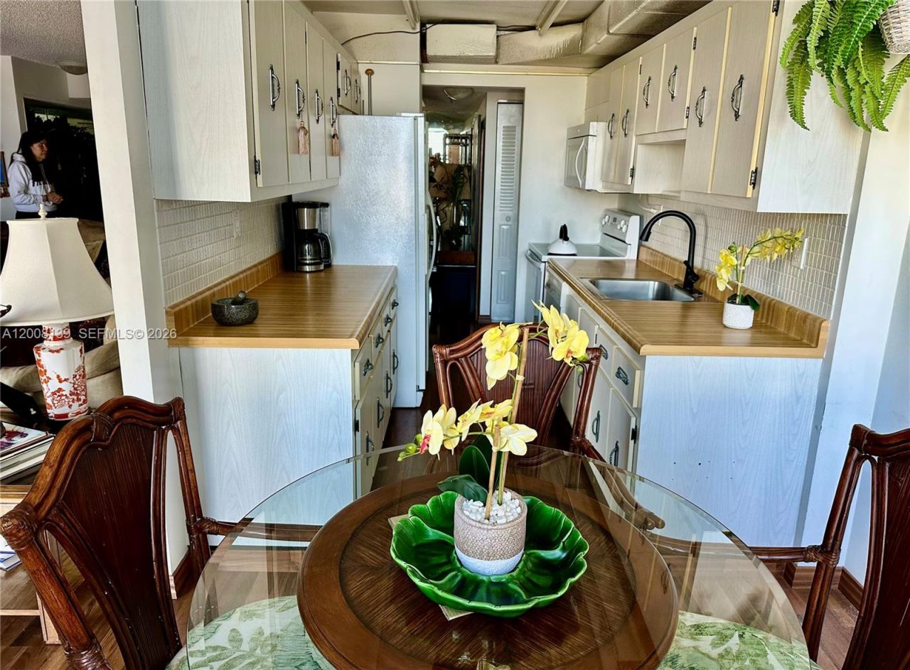 301 174th St , Unit 2020, Sunny Isles Beach, FL 33160 Photo