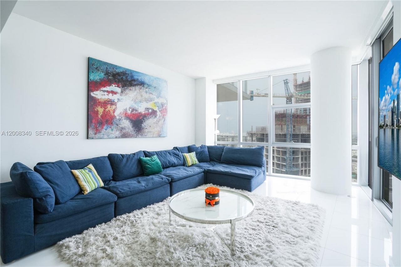 851 NE 1st Ave , Unit 2101, Miami, FL 33132 Photo