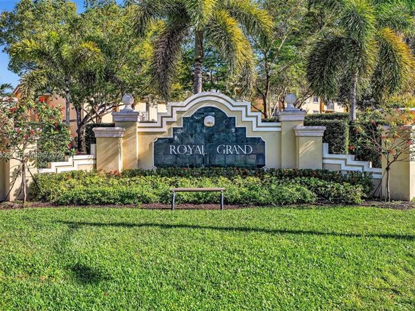 2600 S University Dr , Unit 226, Davie, FL 33328