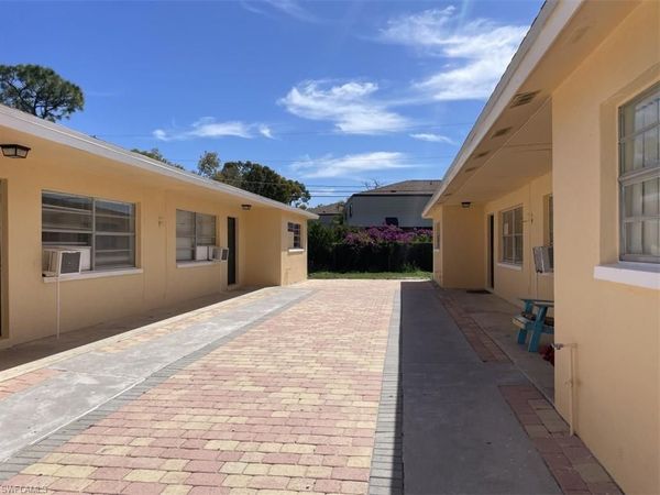 5621/5623 Fourth AVE, FORT MYERS, FL 33907