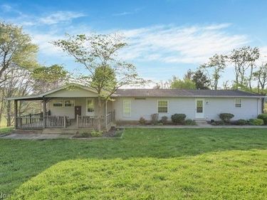 5905 Mainsville Road SE, New Lexington, OH 43764