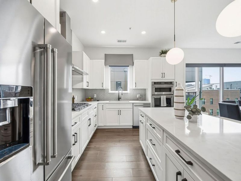 719 Civitas Avenue, Unit B404, Columbus, OH 43215 Photo 17