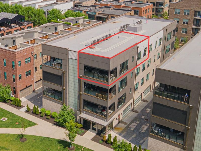 719 Civitas Avenue, Unit B404, Columbus, OH 43215 Photo 2