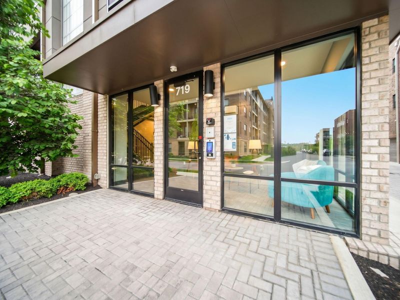 719 Civitas Avenue, Unit B404, Columbus, OH 43215 Photo 54