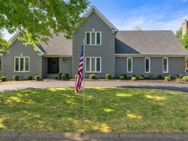 906 Fairway Street , Bowling Green, KY 42103