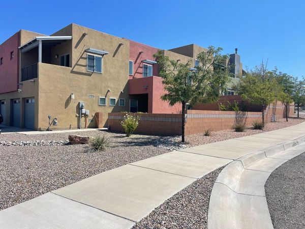 1668 Bull Lea Drive SE, Albuquerque, NM 87123