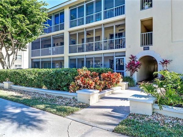 1051 3rd ST S, Unit 301, NAPLES, FL 34102
