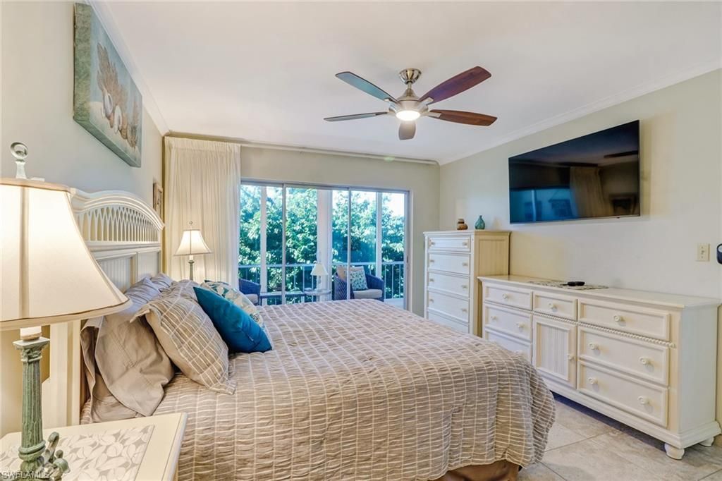 1051 3rd St S, Unit 301, Naples, FL 34102 Photo