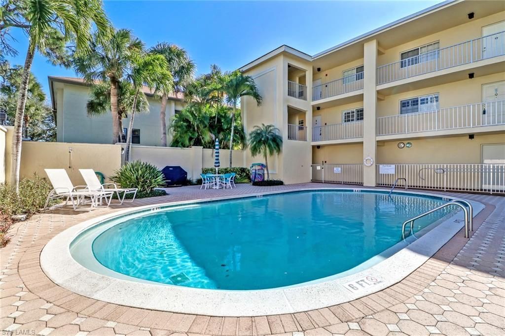 1051 3rd St S, Unit 301, Naples, FL 34102 Photo
