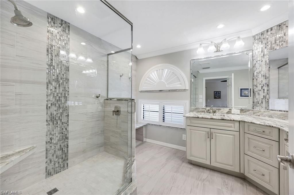 6555 Valen Way, Unit G201, Naples, FL 34108 Photo