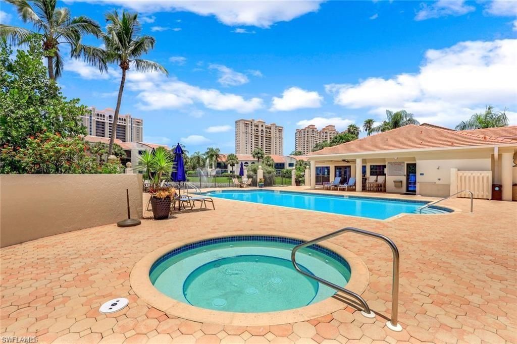 6555 Valen Way, Unit G201, Naples, FL 34108 Photo