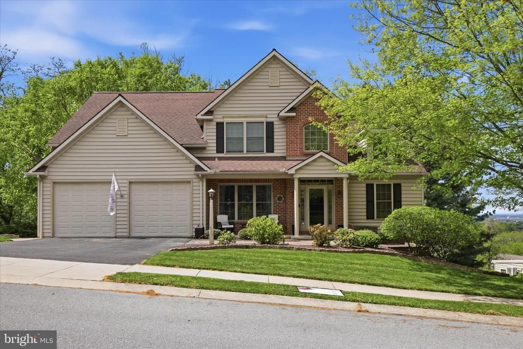 516 Bald Eagle Court, Lancaster, PA 17601 Main Photo