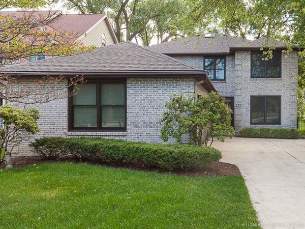 Clarendon Hills, IL 60514