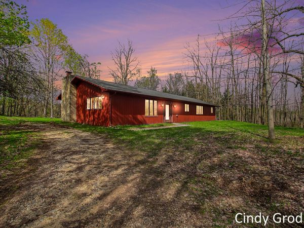 2903 106th Avenue, Allegan, MI 49010