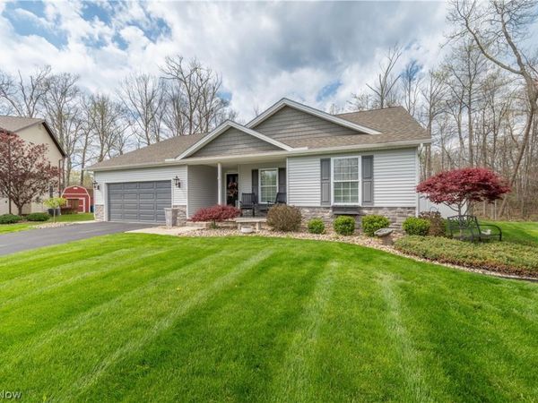 1383 Cross Cove, Austintown, OH 44515