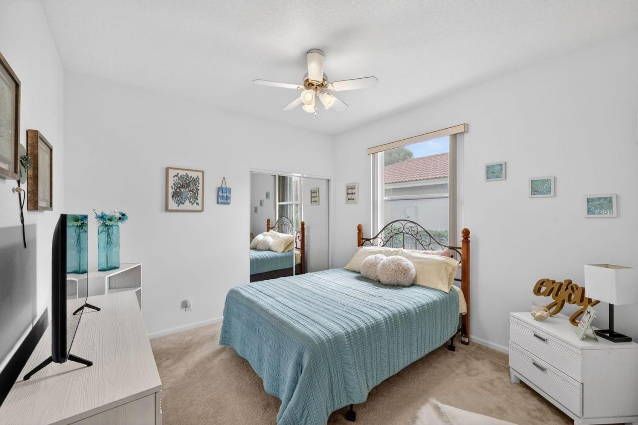 9572 N Crescent View Dr Drive N, Boynton Beach, FL 33437 Photo