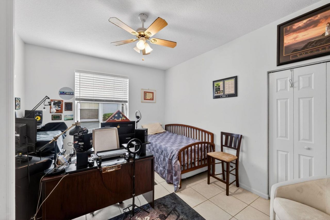 9572 N Crescent View Dr Drive N, Boynton Beach, FL 33437 Photo