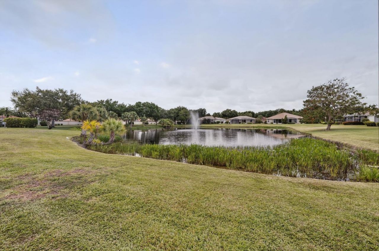 9572 N Crescent View Dr Drive N, Boynton Beach, FL 33437 Photo