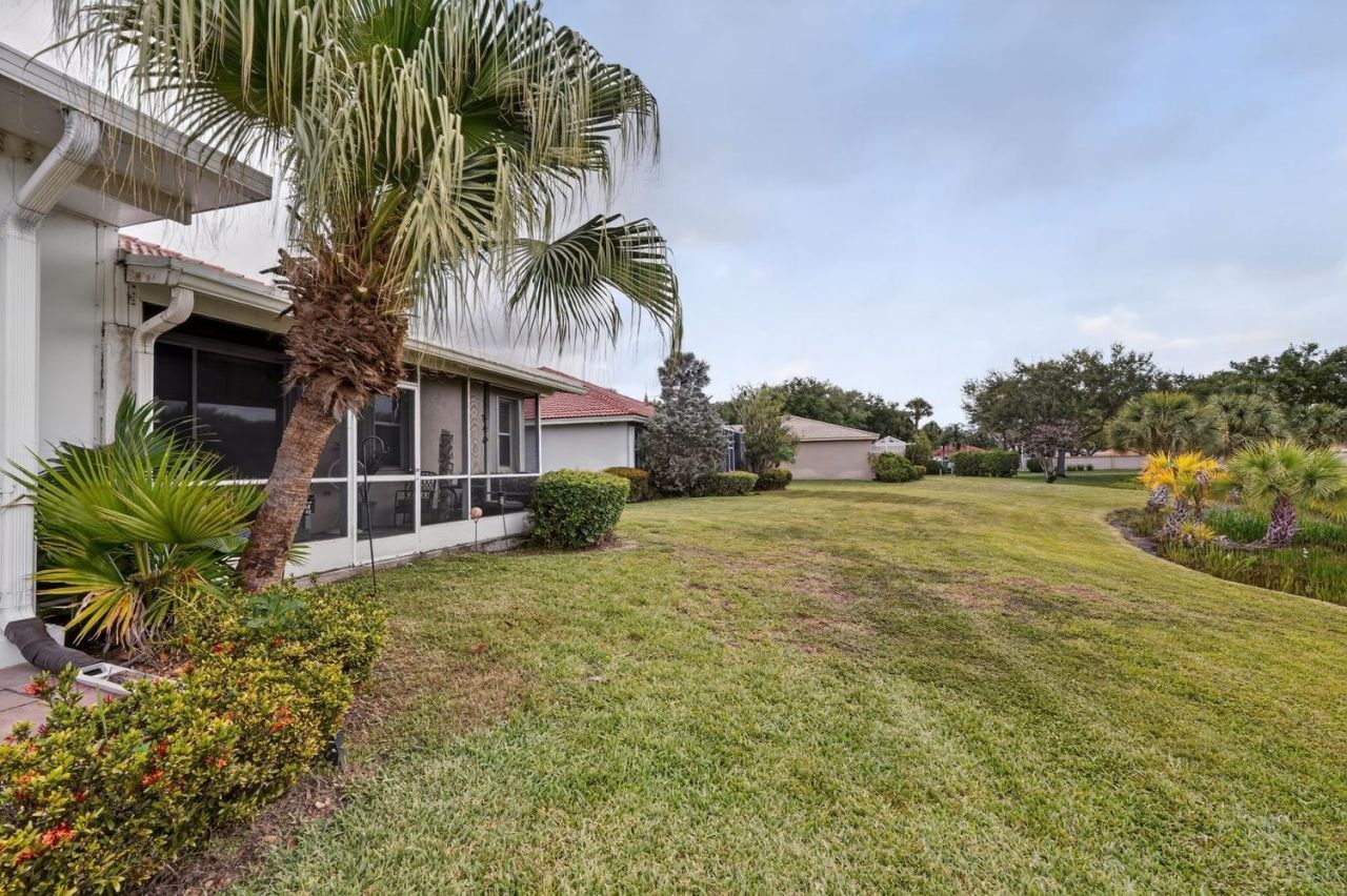 9572 N Crescent View Dr Drive N, Boynton Beach, FL 33437 Photo
