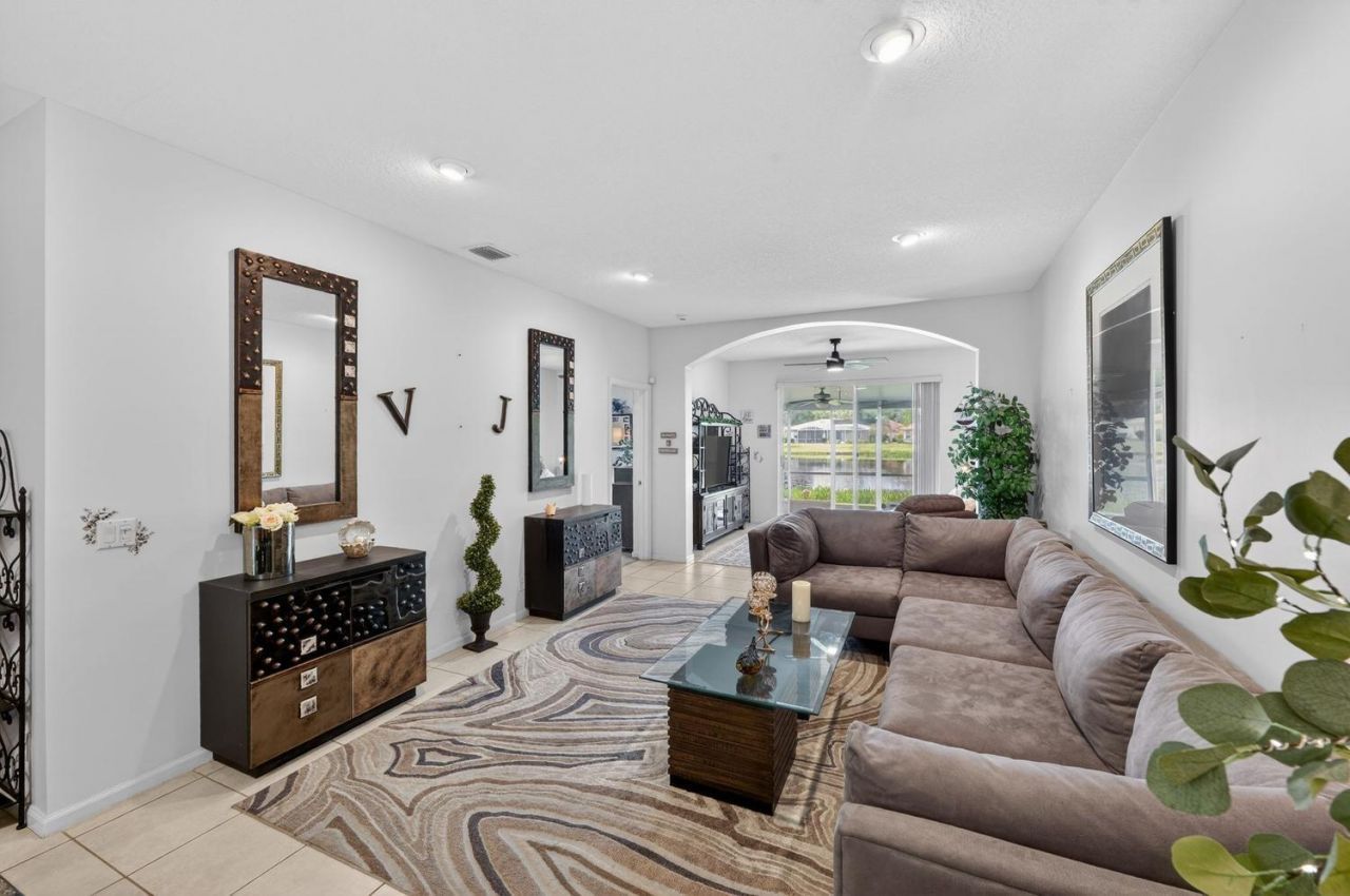 9572 N Crescent View Dr Drive N, Boynton Beach, FL 33437 Photo