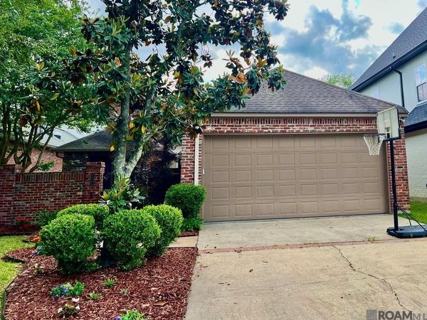 6289 Tezcuco Ct, Unit #206, Gonzales, LA 70737