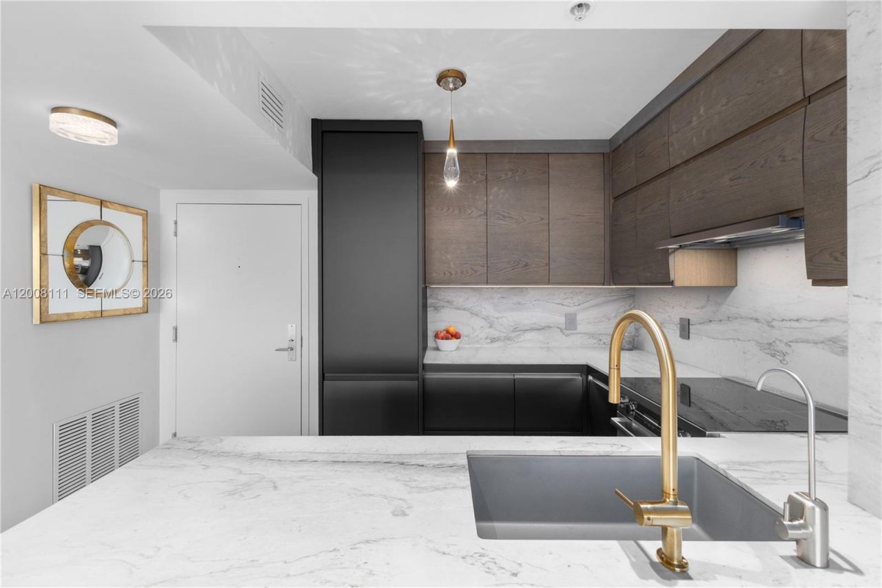 1800 Sunset Harbour Dr , Unit 2105, Miami Beach, FL 33139 Photo