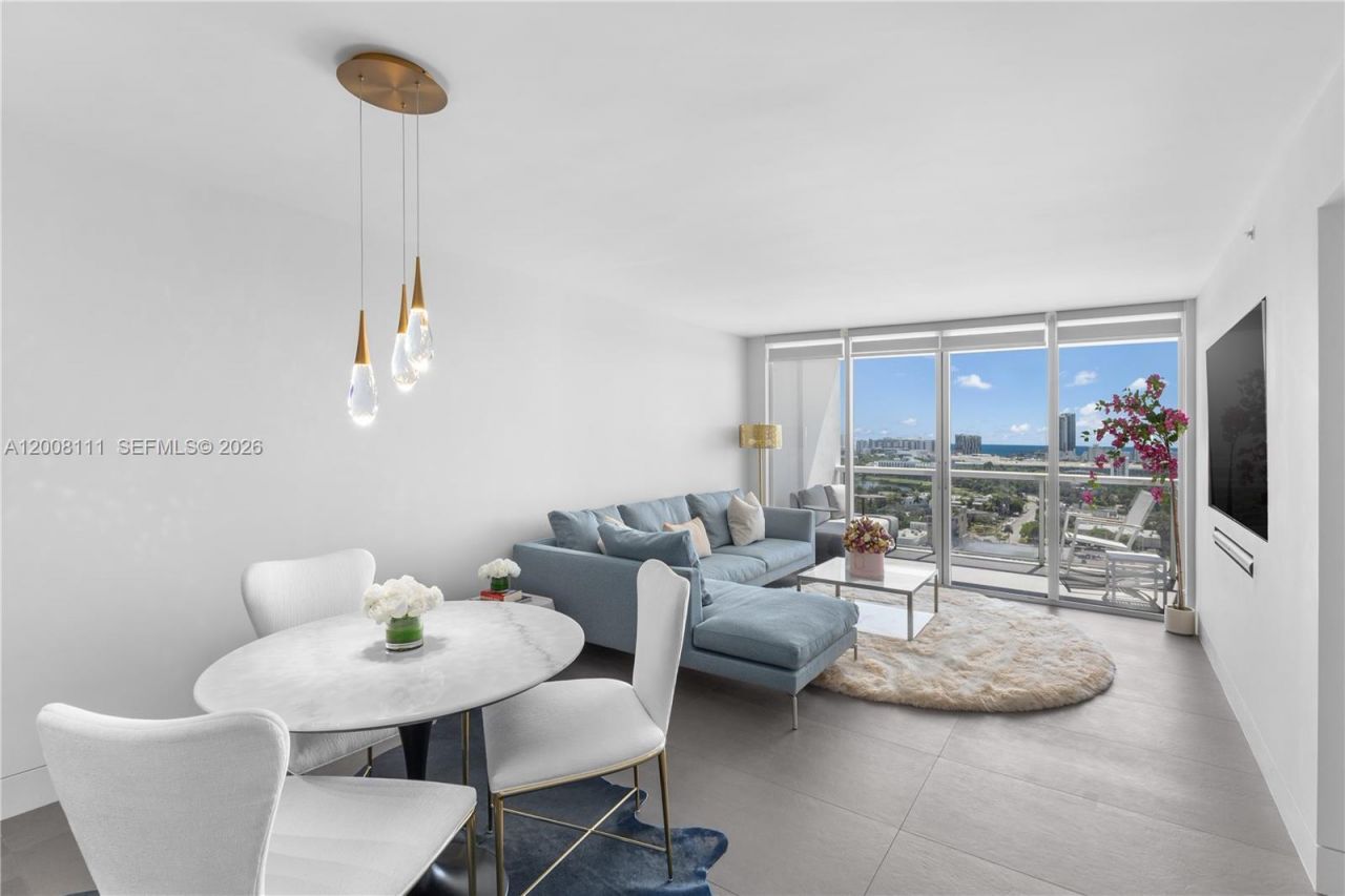 1800 Sunset Harbour Dr , Unit 2105, Miami Beach, FL 33139 Photo
