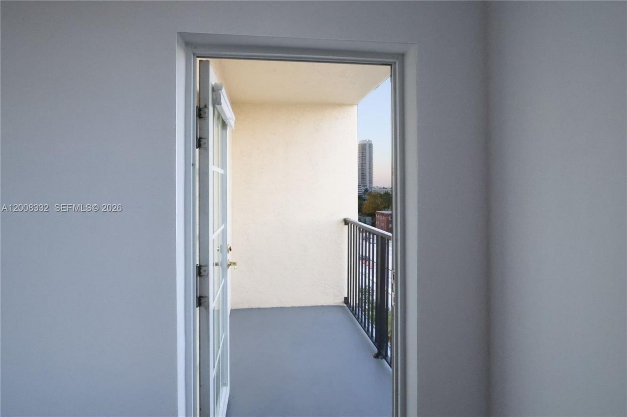 520 SE 5th Ave , Unit 1604, Fort Lauderdale, FL 33301 Photo