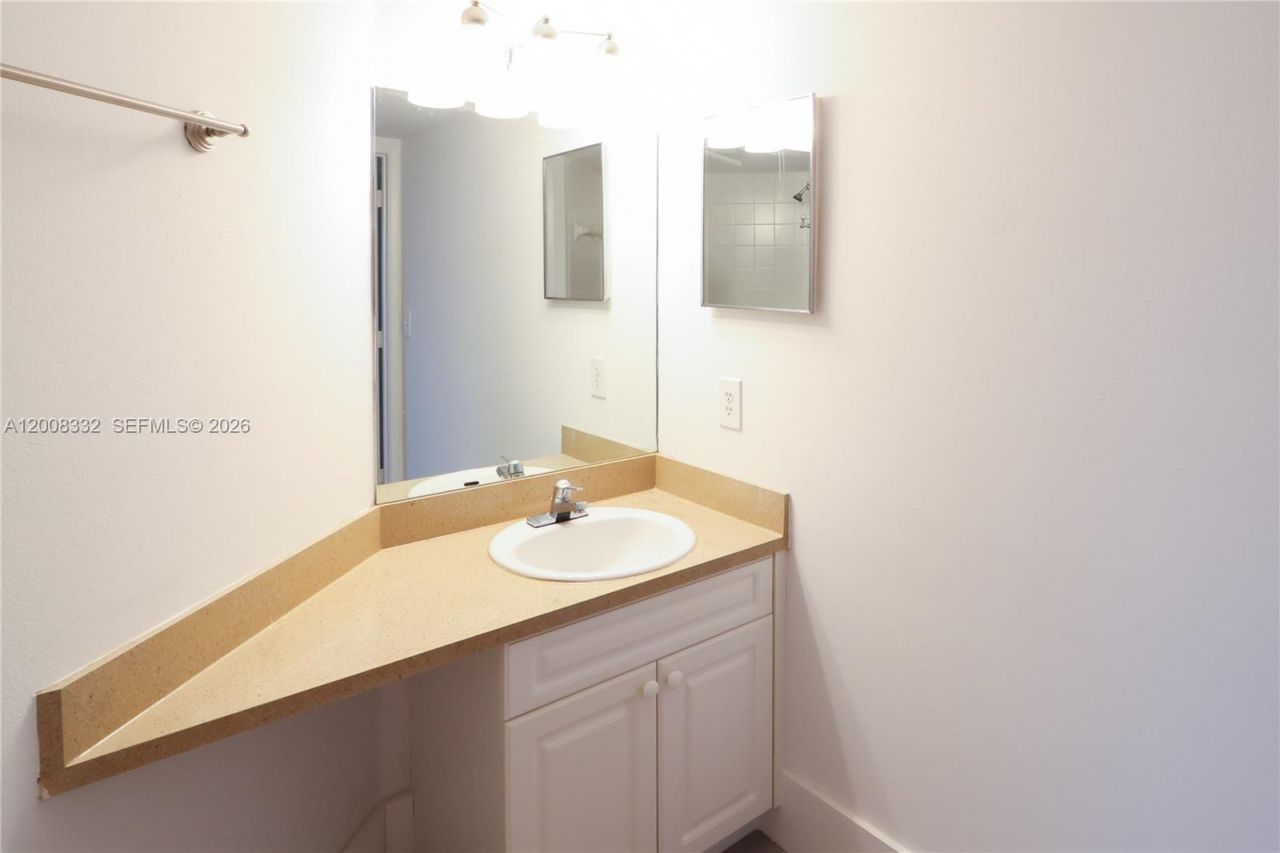 520 SE 5th Ave , Unit 1604, Fort Lauderdale, FL 33301 Photo