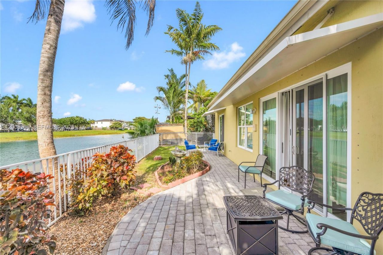 3465 NE 2nd St, Homestead, FL 33033 Photo