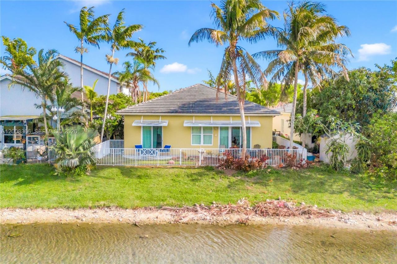 3465 NE 2nd St, Homestead, FL 33033 Photo