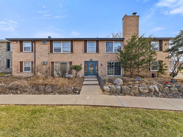 1011 11th Avenue S, Unit 8, Hopkins, MN 55343