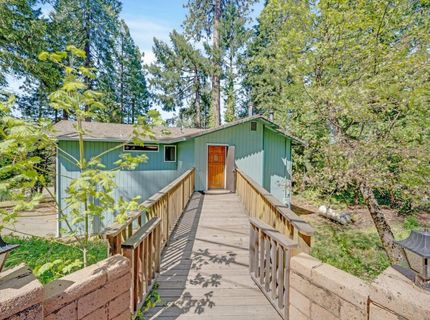 6721 Ridgeway Dr, Pollock Pines, CA 95726 Photo