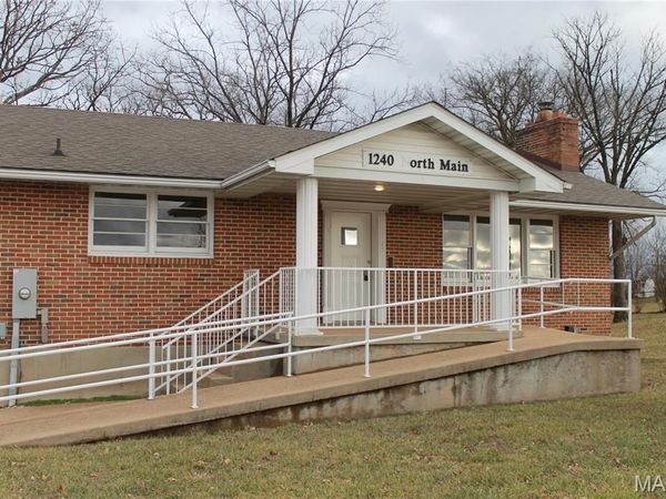 1240 N Main , St Clair, MO 63077