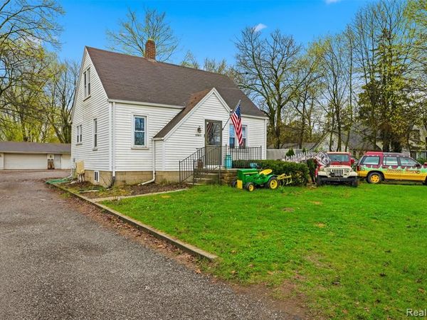 37493 Wabash Street, Romulus, MI 48174