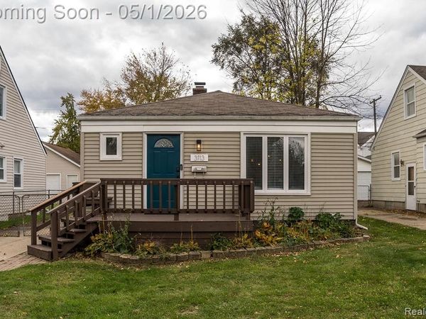 3113 Buckingham Avenue, Berkley, MI 48072
