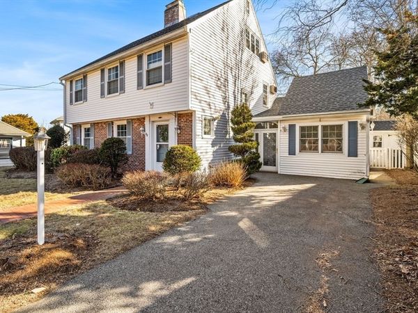 60 Orne St, Salem, MA 01970