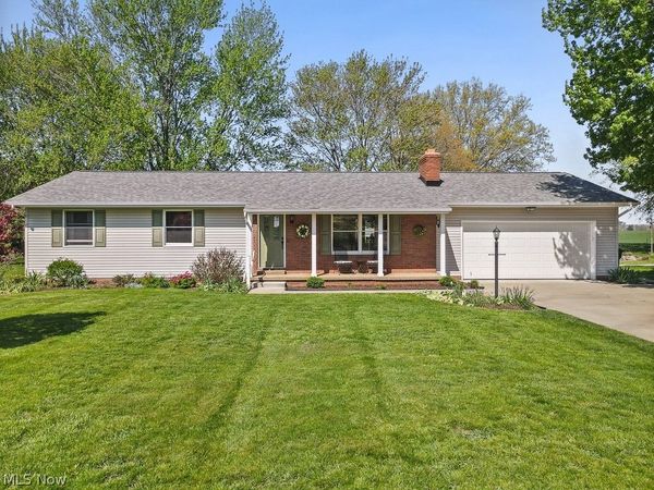 14281 Wade Drive NE, Hartville, OH 44632