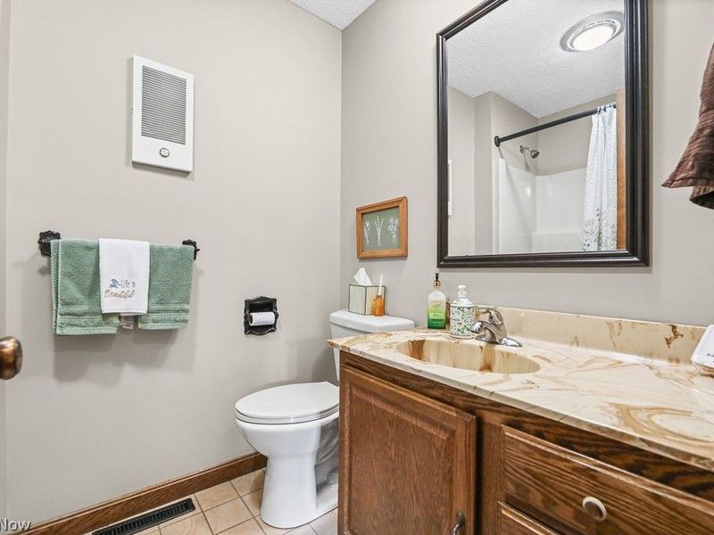 14281 Wade Drive NE, Hartville, OH 44632 Photo 18