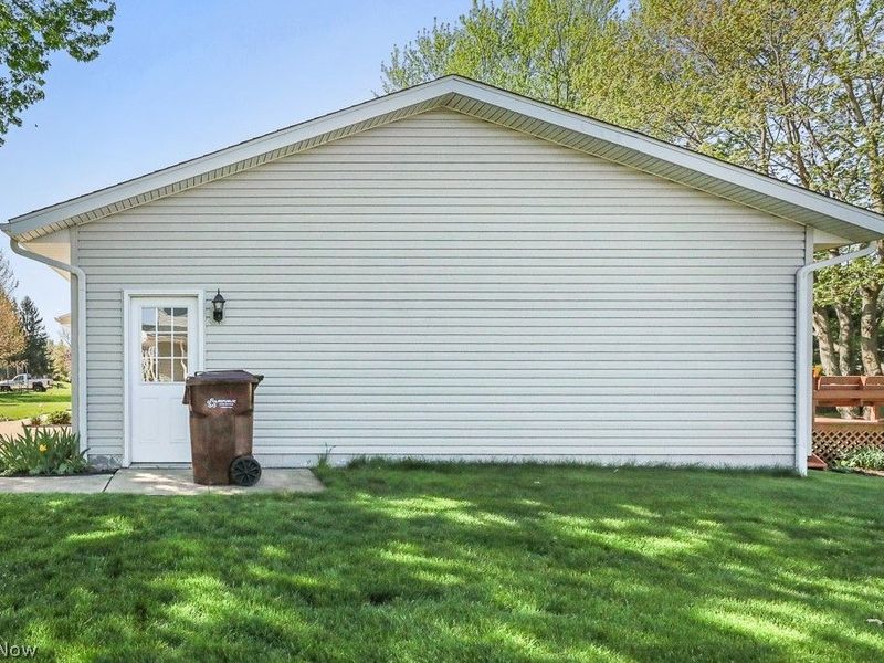 14281 Wade Drive NE, Hartville, OH 44632 Photo 21