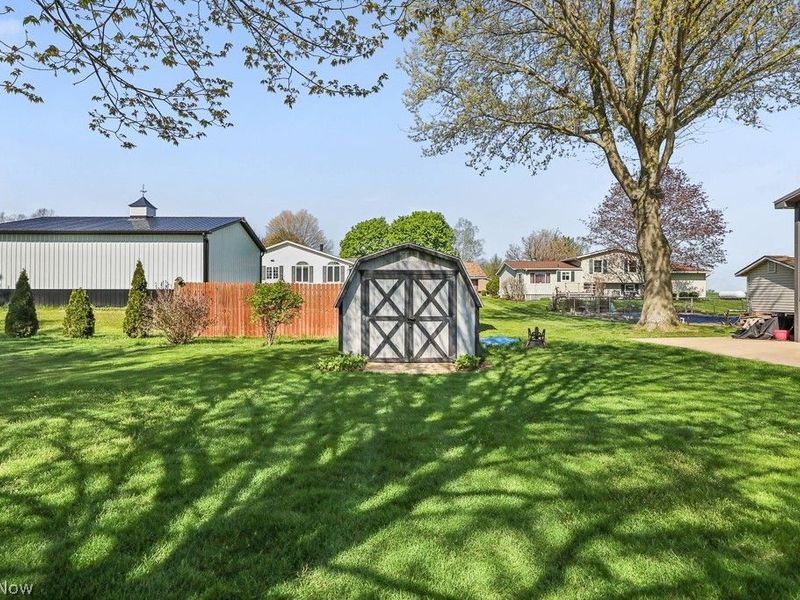 14281 Wade Drive NE, Hartville, OH 44632 Photo 22