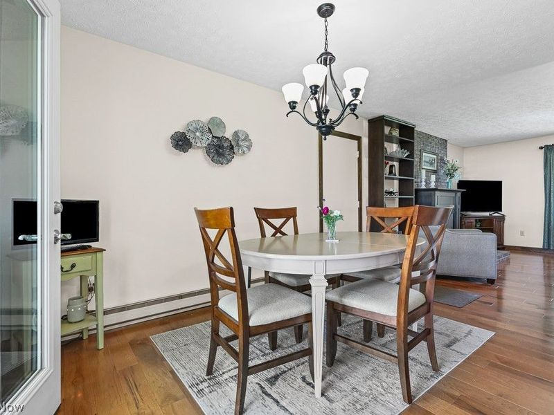 14281 Wade Drive NE, Hartville, OH 44632 Photo 6