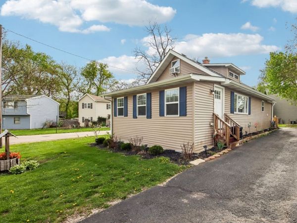 316 Lily Lane , Lakemoor, IL 60051