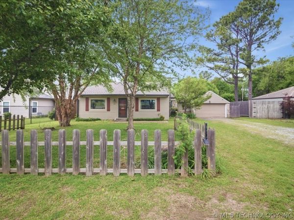 3250 S Fulton Avenue , Tulsa, OK 74135