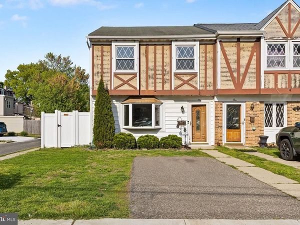 1 HANKINS ALLEY, BORDENTOWN, NJ 08505