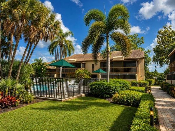 3033 WILLOW GREEN, Unit 10, SARASOTA, FL 34235