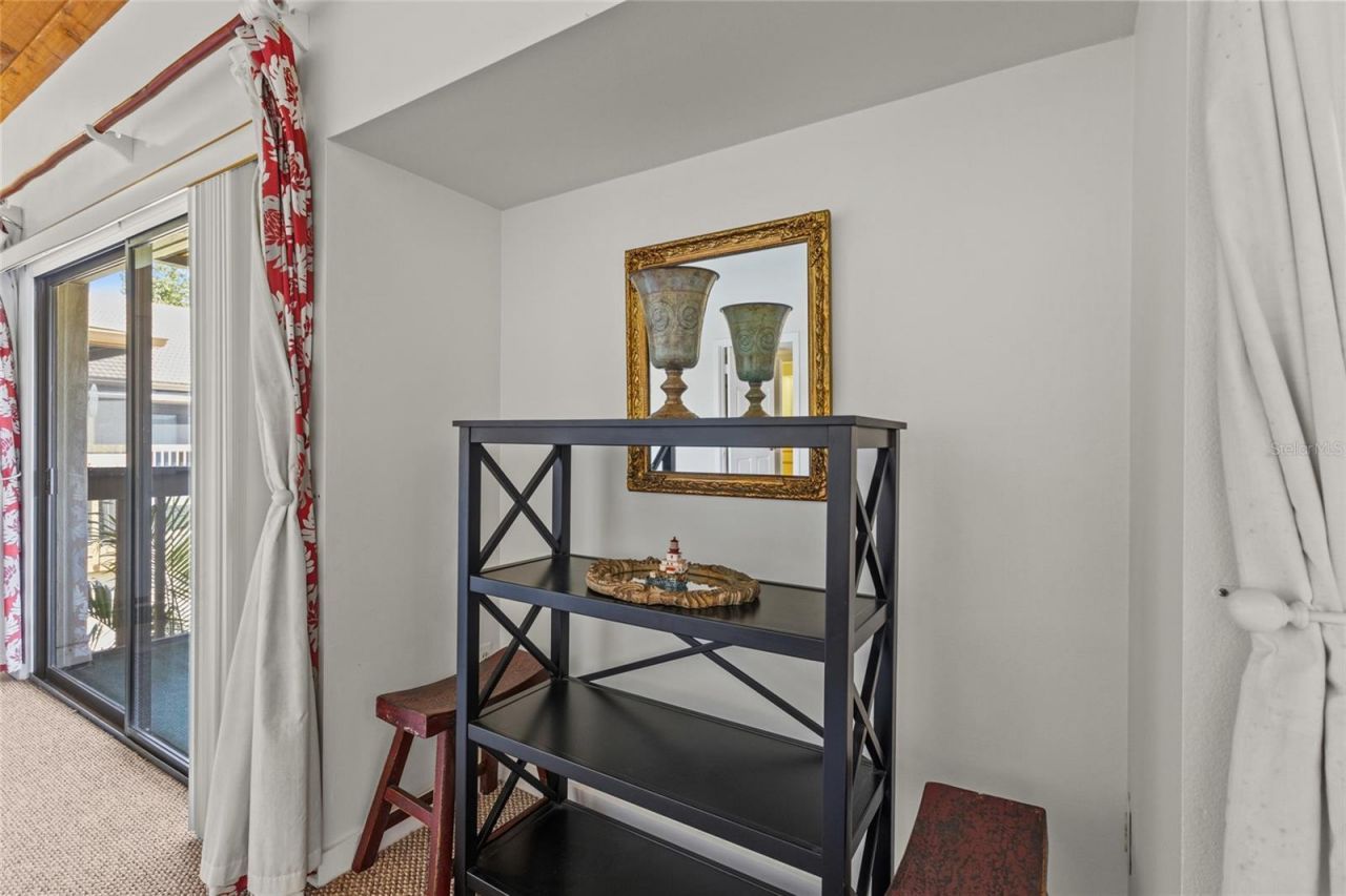 3033 Willow Green, Unit 10, Sarasota, FL 34235 Photo