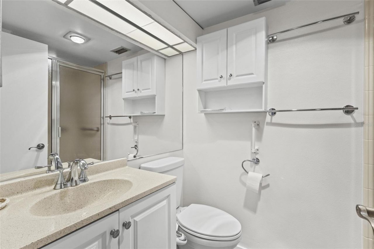 3033 Willow Green, Unit 10, Sarasota, FL 34235 Photo