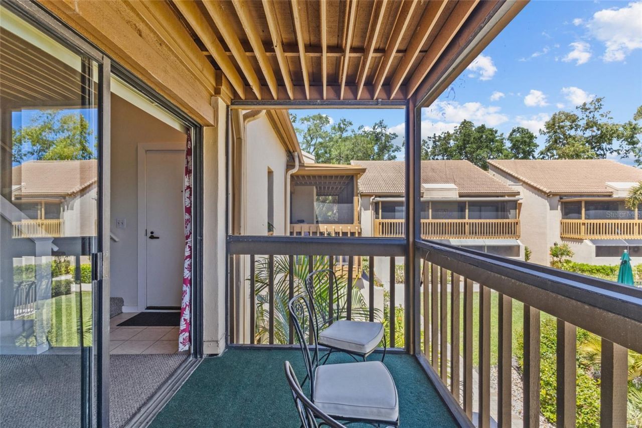 3033 Willow Green, Unit 10, Sarasota, FL 34235 Photo
